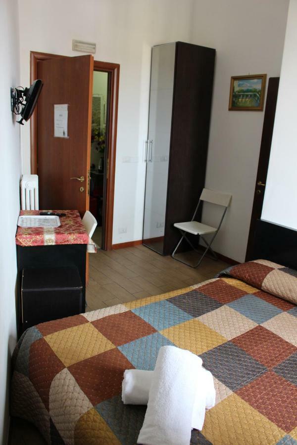 로마 카사 델아미치지아 B&B 외부 사진